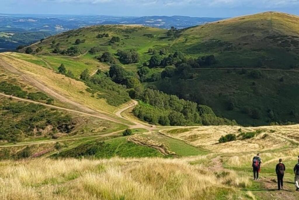 Charming Malvern Cottage With Outstanding Views Malvern Wells Esterno foto